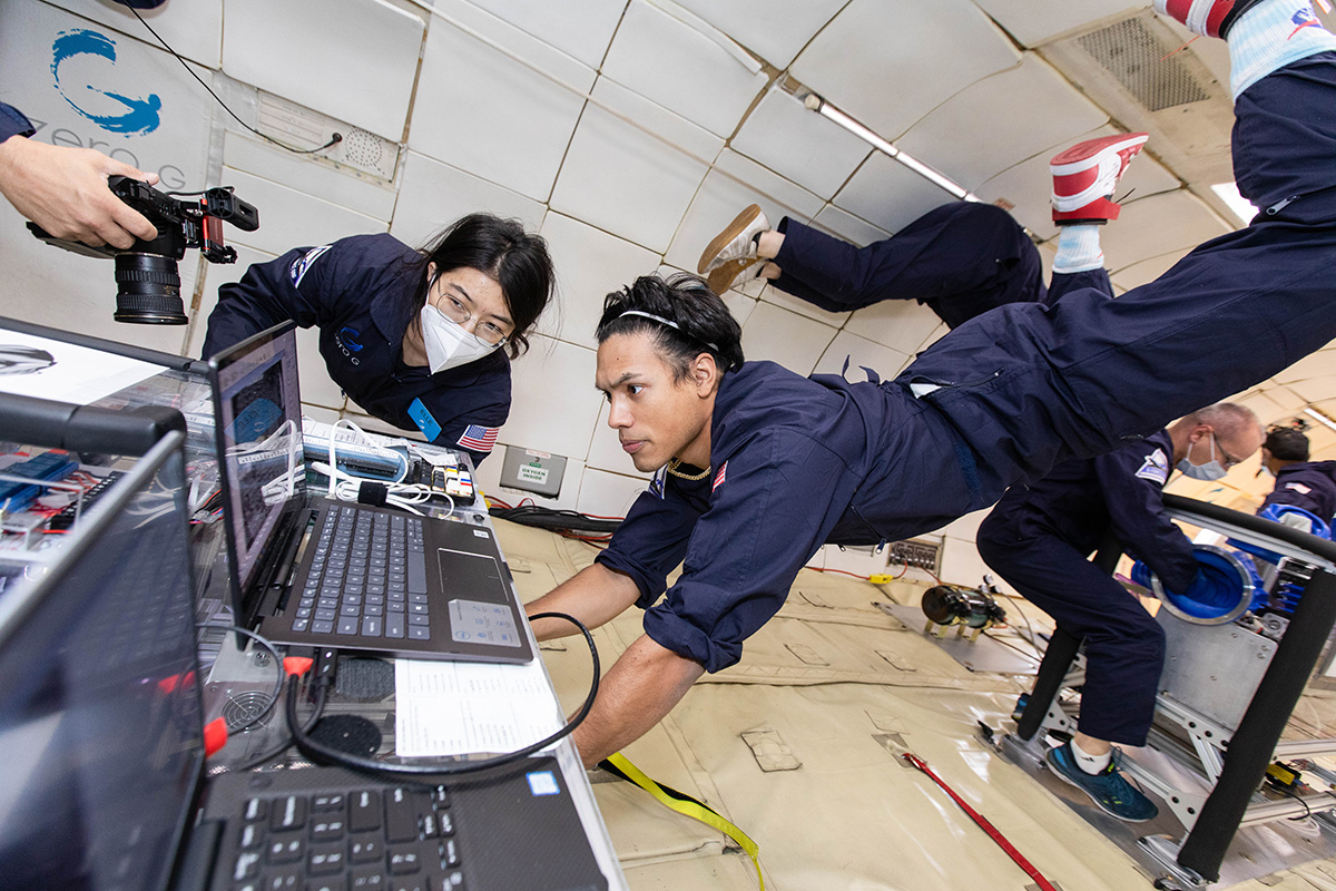 Students doing research